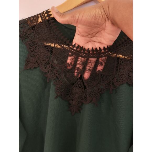 Shein Women's Waffle Knit Top Hunter Green Large Front Lace Keyhole back - Picture 3 of 10